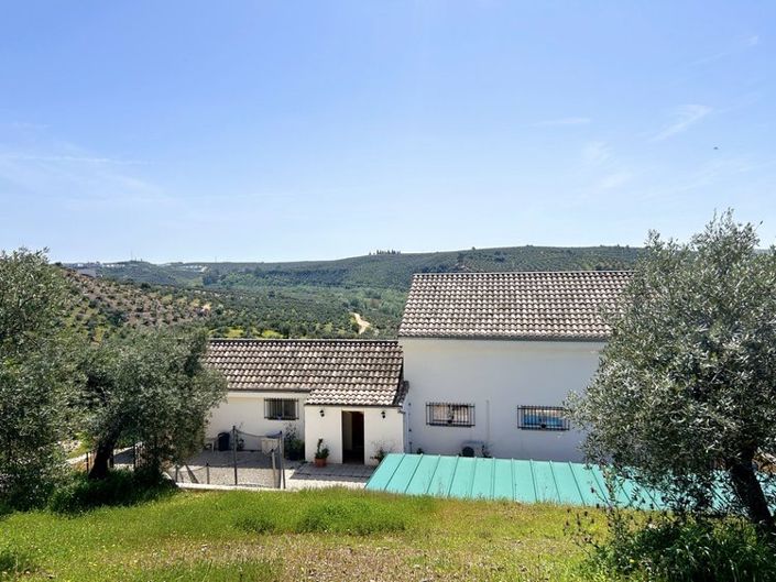 Image No.41-6 Bed Property for sale