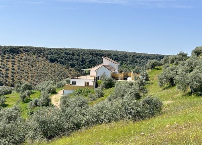 Image No.42-6 Bed Property for sale
