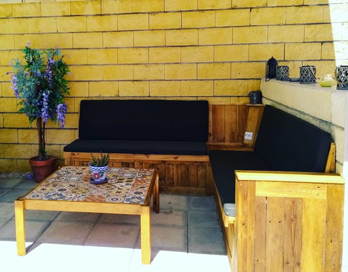 Image No.5-6 Bed Property for sale