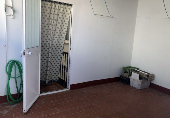 Image No.30-3 Bed Townhouse for sale