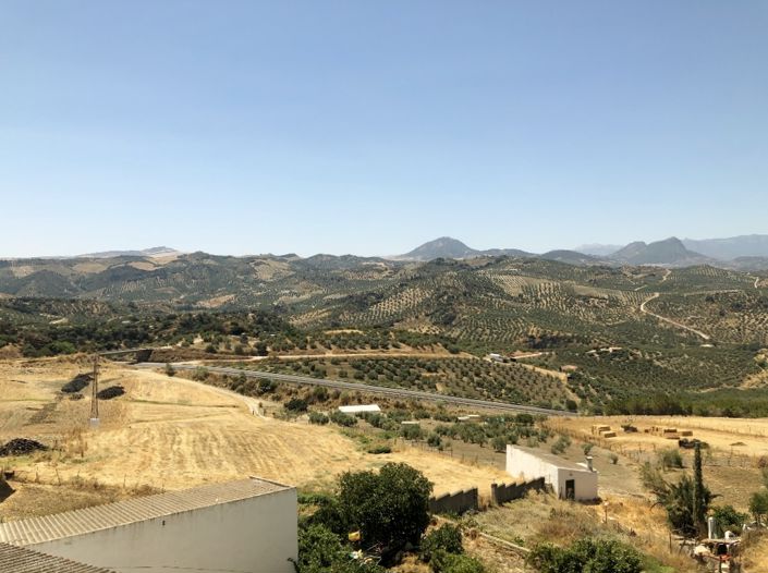 Image No.3-3 Bed Townhouse for sale