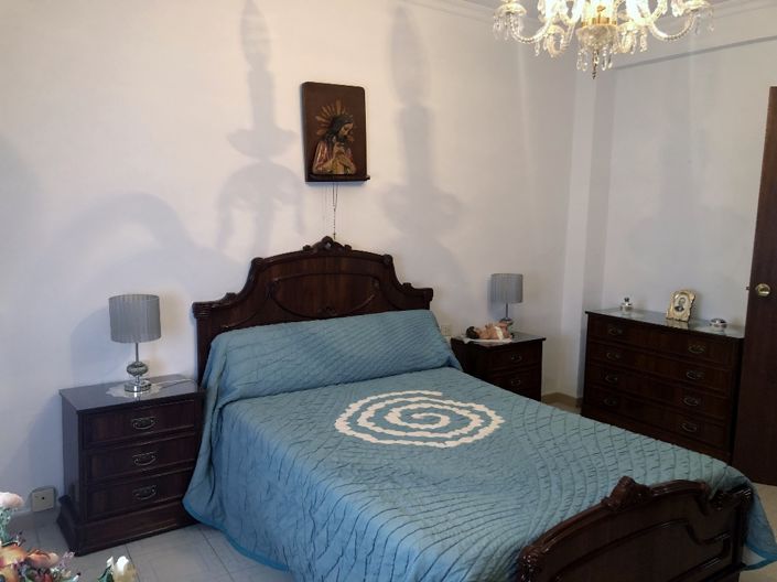 Image No.14-3 Bed Townhouse for sale