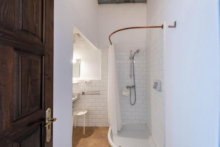 Image No.10-12 Bed Property for sale