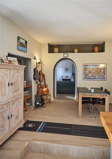 Image No.14-13 Bed Country House for sale