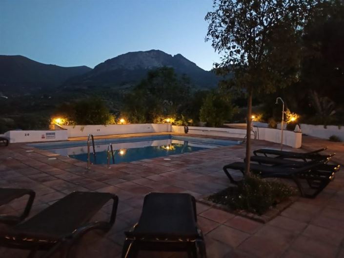 Image No.17-13 Bed Country House for sale