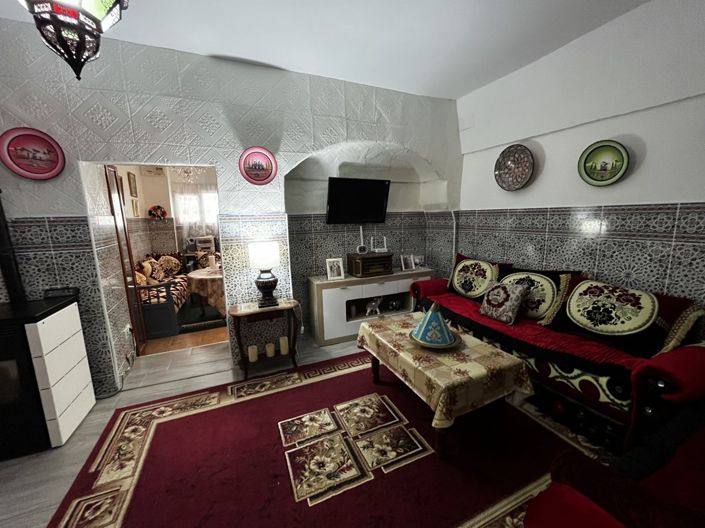 Image No.16-3 Bed Property for sale