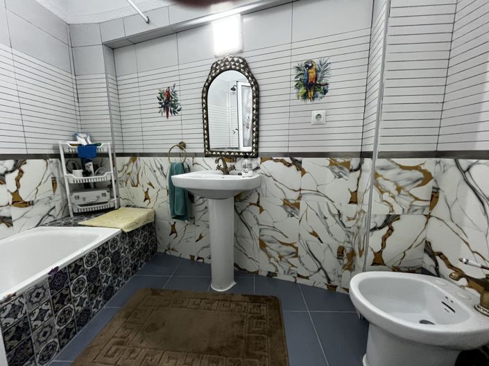 Image No.15-3 Bed Property for sale
