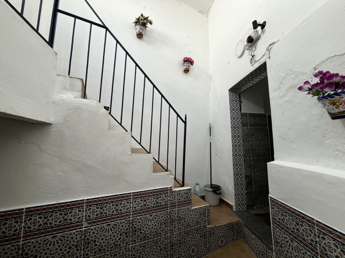 Image No.20-3 Bed Property for sale