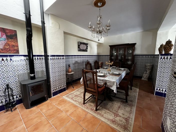 Image No.29-3 Bed Property for sale