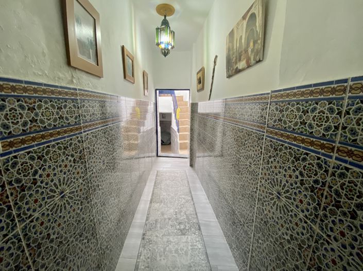 Image No.25-3 Bed Property for sale