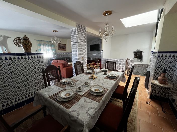Image No.31-3 Bed Property for sale