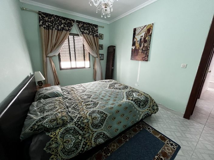 Image No.36-3 Bed Property for sale