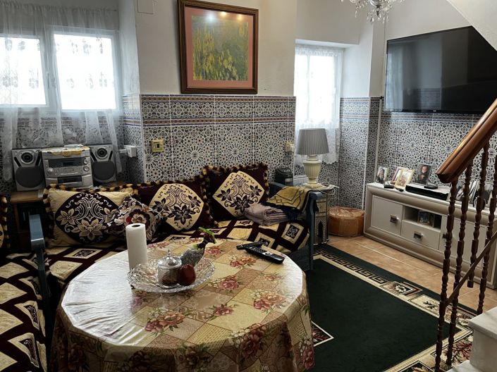 Image No.5-3 Bed Property for sale