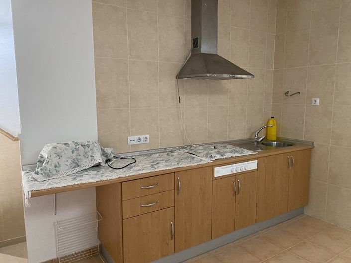 Image No.16-5 Bed Property for sale