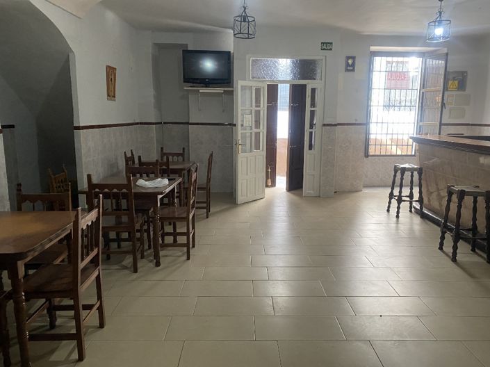 Image No.13-2 Bed Commercial for sale