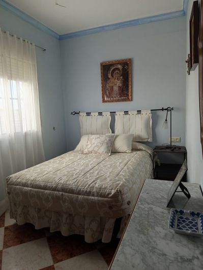 Image No.6-3 Bed Property for sale