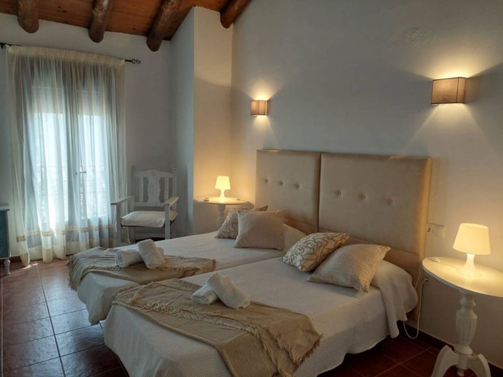 Image No.2-Propriété de 2 chambres à vendre à Cortes de la Frontera