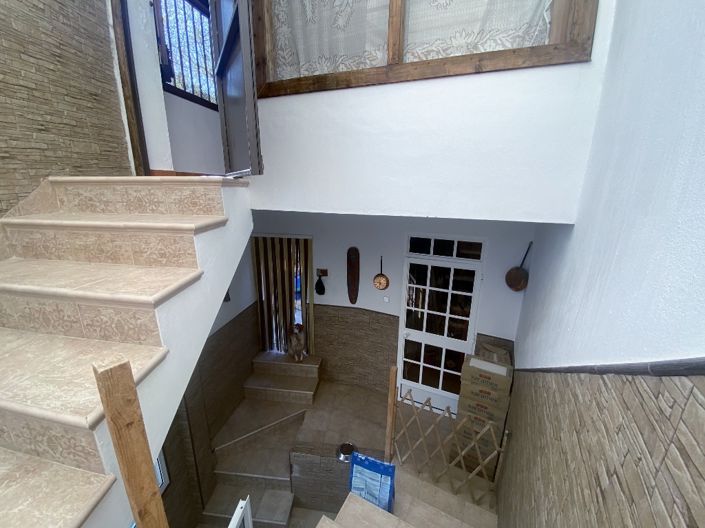 Image No.3-3 Bed Townhouse for sale