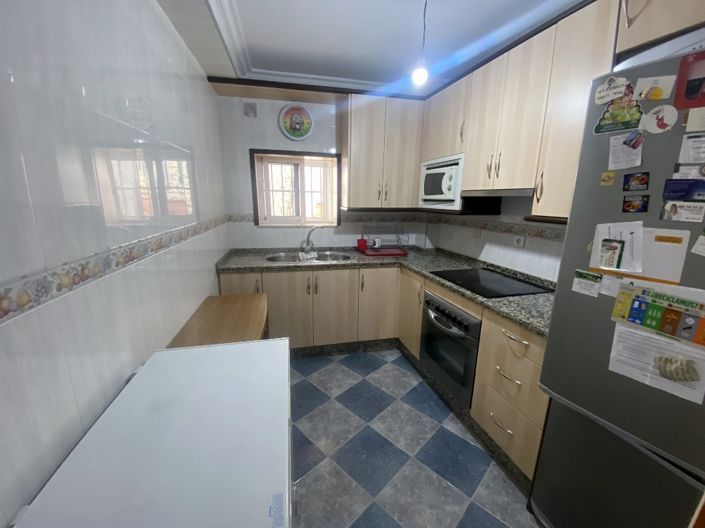 Image No.8-3 Bed Townhouse for sale