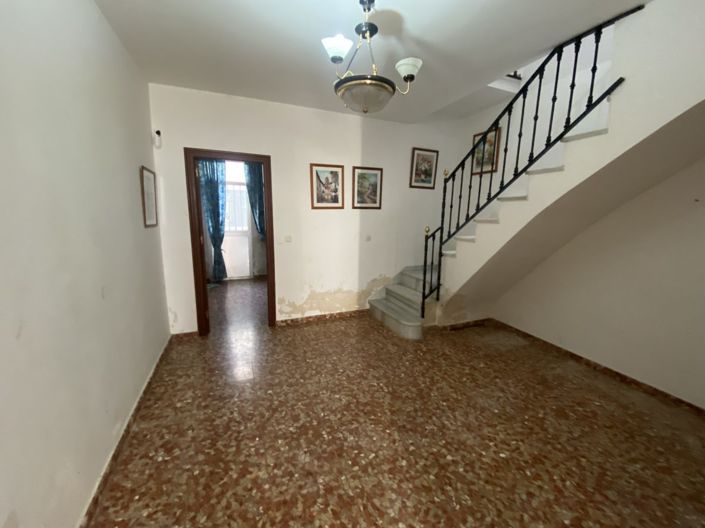 Image No.6-3 Bed Townhouse for sale