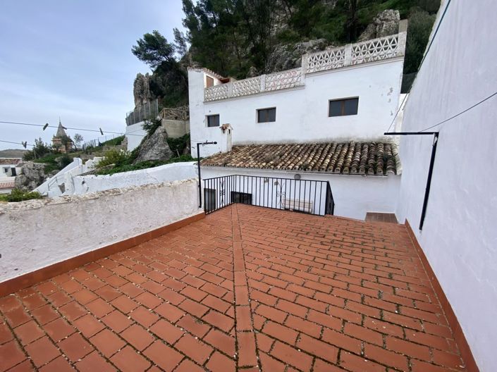 Image No.5-Propriété de 7 chambres à vendre à Zahara de La Sierra