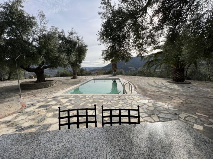 Image No.20-Propriété de 4 chambres à vendre à Andalousie