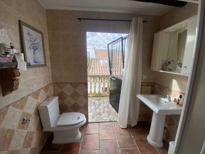 Image No.24-4 Bed Townhouse for sale