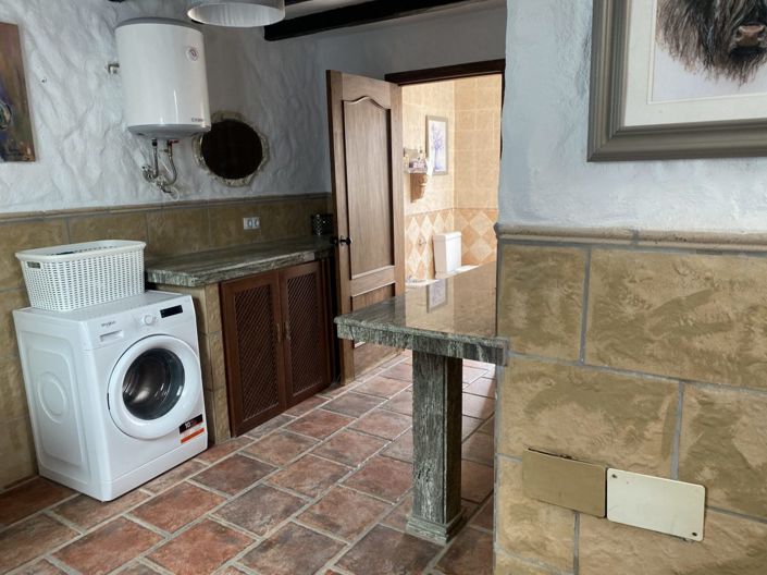 Image No.33-4 Bed Townhouse for sale