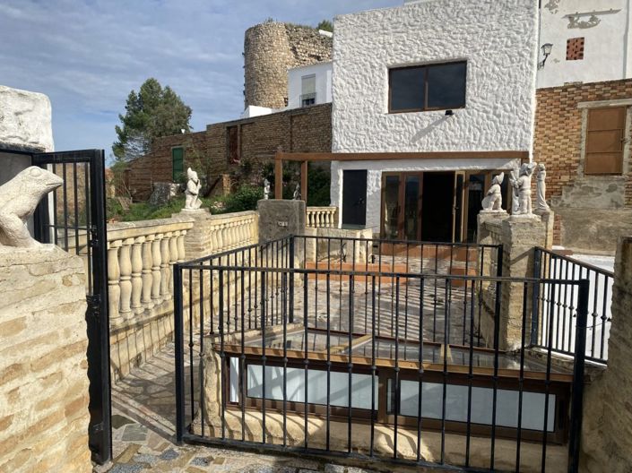 Image No.30-4 Bed Townhouse for sale