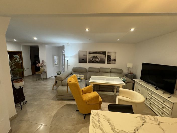 Image No.7-3 Bed Property for sale