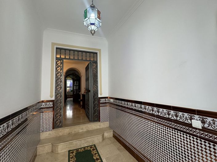 Image No.4-5 Bed Townhouse for sale