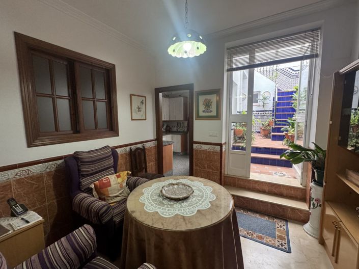 Image No.11-5 Bed Townhouse for sale