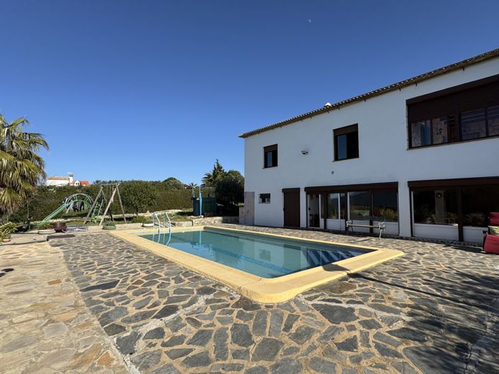 Image No.38-6 Bed Property for sale