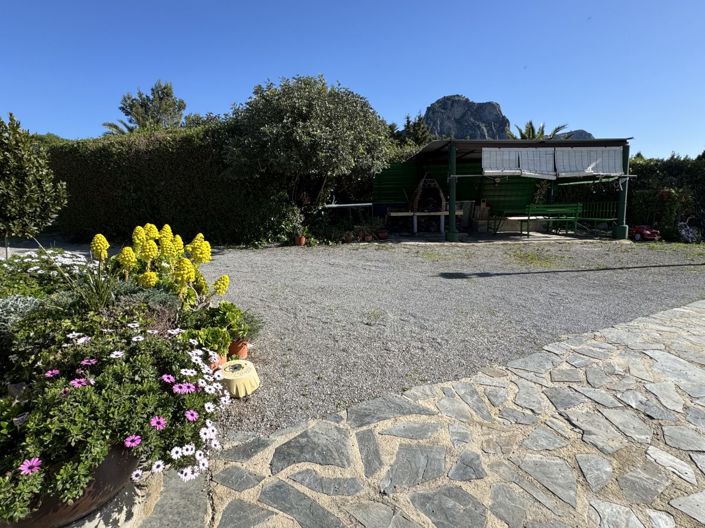 Image No.47-6 Bed Property for sale