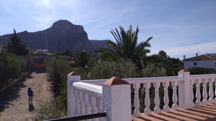 Image No.7-6 Bed Property for sale