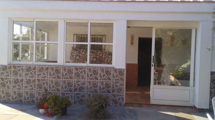 Image No.61-6 Bed Property for sale