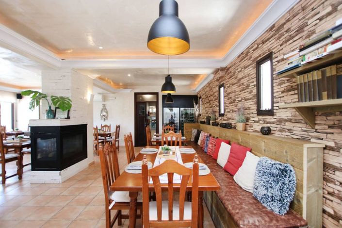 Image No.9-9 Bed Hotel for sale