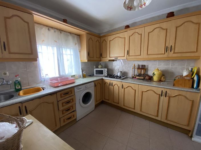 Image No.12-3 Bed Townhouse for sale