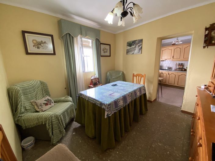 Image No.16-3 Bed Townhouse for sale