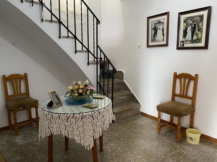 Image No.18-3 Bed Townhouse for sale