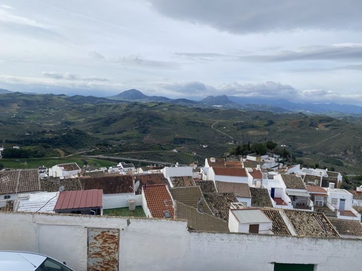 Image No.32-3 Bed Townhouse for sale