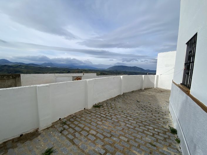 Image No.5-3 Bed Townhouse for sale