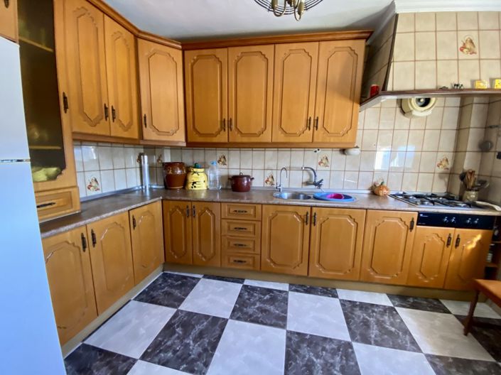 Image No.14-4 Bed Townhouse for sale