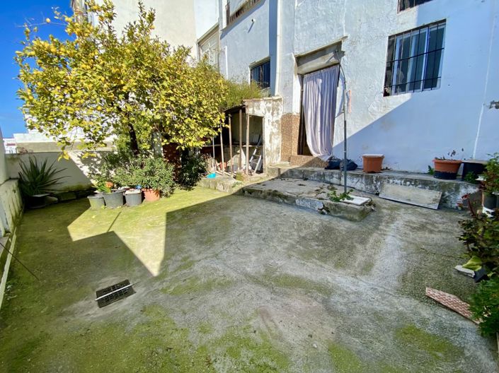 Image No.22-4 Bed Townhouse for sale