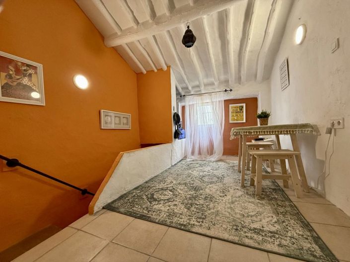 Image No.27-3 Bed Townhouse for sale