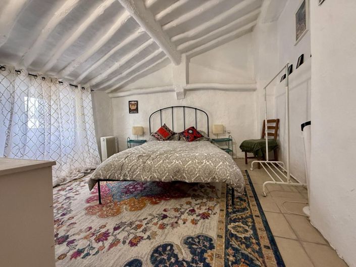 Image No.10-3 Bed Townhouse for sale