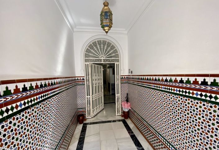 Image No.3-7 Bed Property for sale