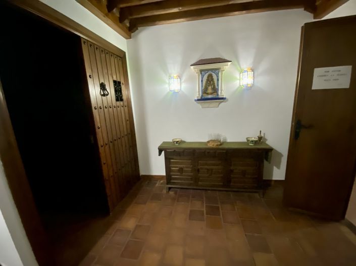 Image No.38-7 Bed Property for sale