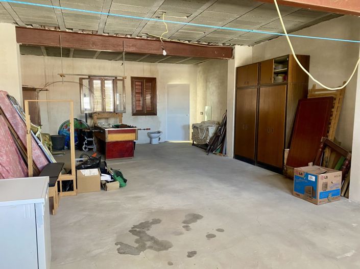 Image No.72-7 Bed Property for sale