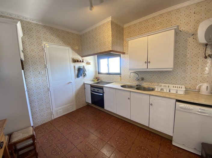 Image No.18-4 Bed Townhouse for sale